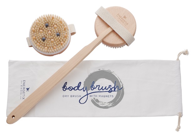 Natural bristle dry body brush with wooden handle and travel bag
